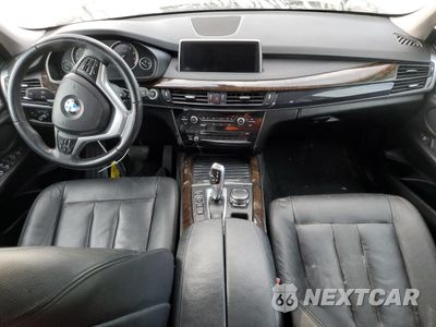 Zdjęcie 8 z 15 samochodu: 2015 BMW X5 XDRIVE35I VIN:5UXKR0C5XF0P15932 - miniatura