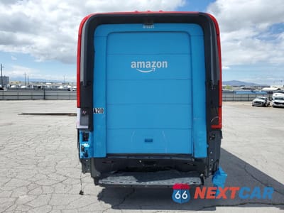 Zdjęcie 6 z 14 samochodu: 2023 RIVIAN EDV 700 VIN:7FCEHEB70PN008225 - miniatura