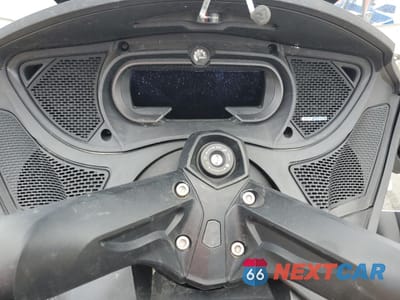 Zdjęcie 7 z 8 samochodu: 2018 CAN-AM SPYDER ROADSTER RT VIN:2BXNBDD28JV002600 - miniatura