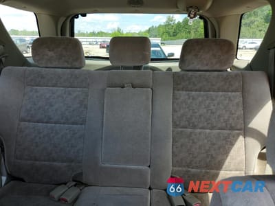 Zdjęcie 10 z 15 samochodu: 2004 KIA SORENTO EX VIN:KNDJD733145215693 - miniatura