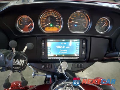 Zdjęcie 7 z 11 samochodu: 2018 HARLEY-DAVIDSON FLHTCUTG TRI GLIDE ULTRA VIN:1HD1MAD18JB860010 - miniatura