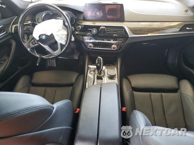 Zdjęcie 8 z 14 samochodu: 2018 BMW 530 I VIN:WBAJA5C58JWA39245 - miniatura