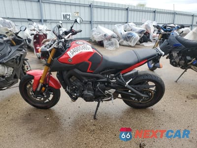 Trzecie zdjęcie samochodu z tyłu: 2014 YAMAHA FZ09 VIN:JYARN33E6EA001555 - miniatura