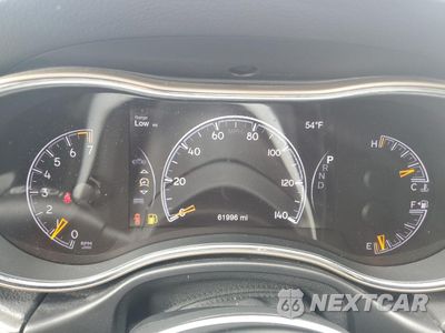 Zdjęcie 9 z 14 samochodu: 2017 JEEP GRAND CHEROKEE LAREDO VIN:1C4RJFAG4HC662001 - miniatura