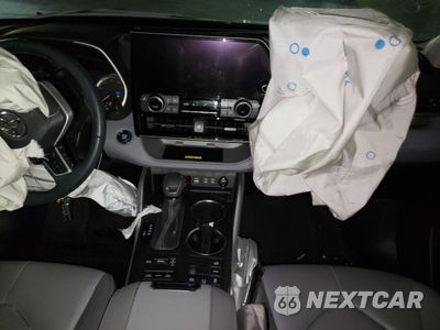 Zdjęcie 8 z 12 samochodu: 2023 TOYOTA HIGHLANDER L VIN:5TDKDRBH6PS045651 - miniatura