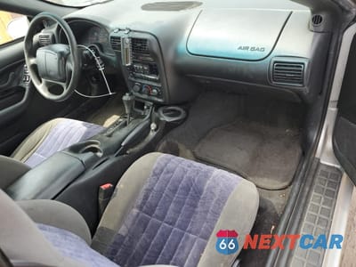 Zdjęcie 8 z 12 samochodu: 2002 CHEVROLET CAMARO VIN:2G1FP22K622112201 - miniatura