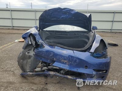 Piąte zdjęcie samochodu w środku: 2021 TESLA MODEL 3 VIN:5YJ3E1EB1MF836826 - miniatura