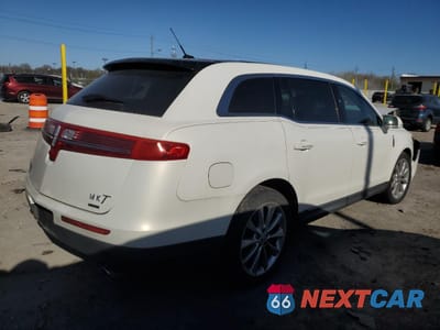 Trzecie zdjęcie samochodu z tyłu: 2012 LINCOLN MKT VIN:2LMHJ5AT7CBL51982 - miniatura