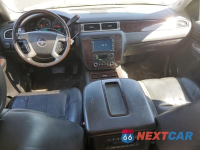 Zdjęcie 8 z 13 samochodu: 2008 GMC YUKON XL DENALI VIN:1GKFK66818J193676 - miniatura