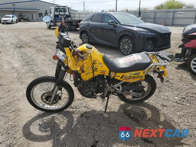 Trzecie zdjęcie samochodu z tyłu: 1997 KAWASAKI KL650 A VIN:JKAKLEA11VA042371 - miniatura