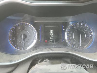 Zdjęcie 9 z 12 samochodu: 2015 CHRYSLER 200 LIMITED VIN:1C3CCCAB2FN653953 - miniatura