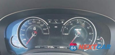 Zdjęcie 8 z 10 samochodu: 2018 BMW M5 VIN:WBSJF0C55JB283553 - miniatura