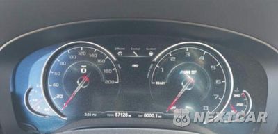Zdjęcie 8 z 10 samochodu: 2018 BMW M5 VIN:WBSJF0C55JB283553 - miniatura