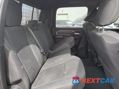 Zdjęcie 10 z 12 samochodu: 2020 RAM 3500 BIG HORN VIN:3C63RRHLXLG232845 - miniatura