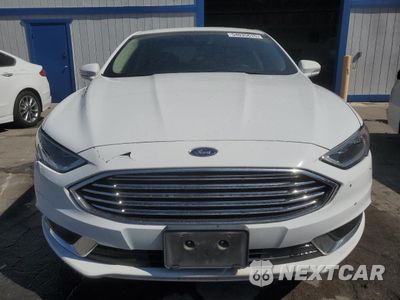 Piąte zdjęcie samochodu w środku: 2018 FORD FUSION SE HYBRID VIN:3FA6P0LU8JR118664 - miniatura
