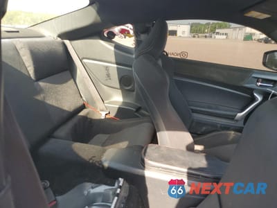 Zdjęcie 10 z 15 samochodu: 2017 TOYOTA 86 BASE VIN:JF1ZNAA19H8706022 - miniatura