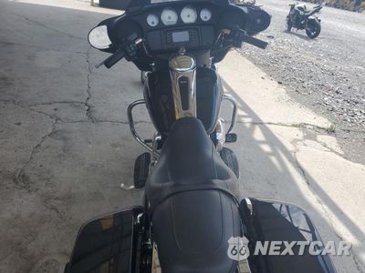 Zdjęcie 6 z 9 samochodu: 2016 HARLEY-DAVIDSON FLHX STREET GLIDE VIN:1HD1KBM1XGB622048 - miniatura