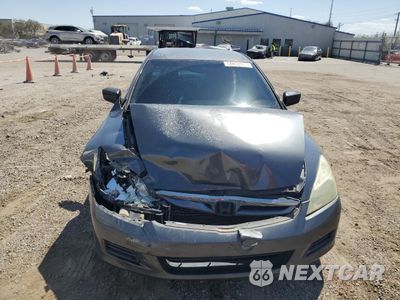 Piąte zdjęcie samochodu w środku: 2007 HONDA ACCORD SE VIN:1HGCM56317A018903 - miniatura