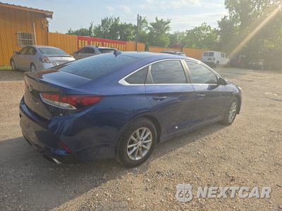 Czwarte zdjęcie samochodu z boku: 2018 HYUNDAI SONATA SE VIN:5NPE24AF3JH625250 - miniatura
