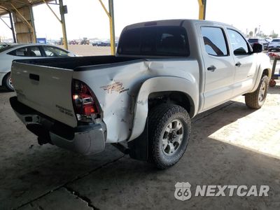 Trzecie zdjęcie samochodu z tyłu: 2006 TOYOTA TACOMA DOUBLE CAB PRERUNNER VIN:5TEJU62N56Z275313 - miniatura