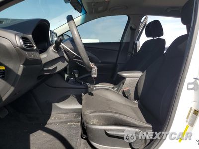 Zdjęcie 7 z 13 samochodu: 2005 TOYOTA COROLLA CE VIN:2T1BR32E05C452987 - miniatura