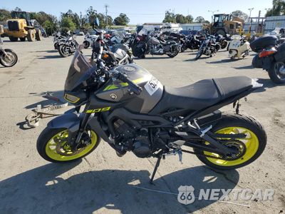 Trzecie zdjęcie samochodu z tyłu: 2018 YAMAHA MT09 C VIN:JYARN53Y8JA000665 - miniatura