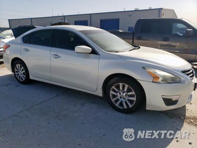 Czwarte zdjęcie samochodu z boku: 2015 NISSAN ALTIMA 2.5 VIN:1N4AL3AP3FC133485 - miniatura