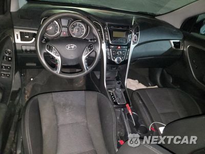Zdjęcie 8 z 12 samochodu: 2013 HYUNDAI ELANTRA GT VIN:KMHD35LE1DU087849 - miniatura