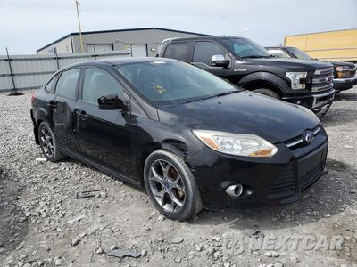 Czwarte zdjęcie samochodu z boku: 2014 FORD FOCUS SE VIN:1FADP3F25EL223511 - miniatura
