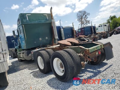 Trzecie zdjęcie samochodu z tyłu: 1997 INTERNATIONAL 9200 SEMI TRUCK VIN:2HSFMAHR9VC029270 - miniatura