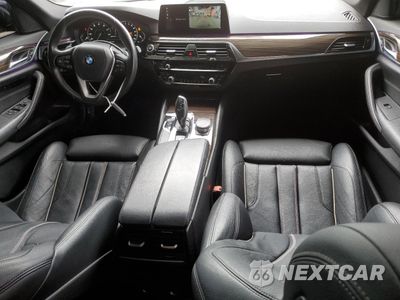 Zdjęcie 8 z 15 samochodu: 2018 BMW 530E VIN:WBAJA9C55JB252407 - miniatura