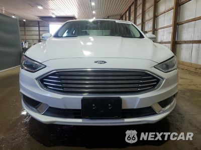 Piąte zdjęcie samochodu w środku: 2018 FORD FUSION SE HYBRID VIN:3FA6P0LU4JR278752 - miniatura