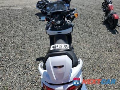 Zdjęcie 6 z 9 samochodu: 2018 SUZUKI AN650 A VIN:JS1CP51BXJ2100600 - miniatura
