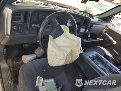 Zdjęcie 8 z 12 samochodu: 2003 CHEVROLET SILVERADO C1500 VIN:2GCEC19V731267128 - miniatura