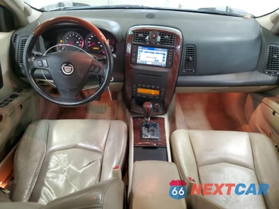 Zdjęcie 8 z 15 samochodu: 2005 CADILLAC SRX VIN:1GYEE637450218205 - miniatura