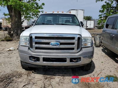 Piąte zdjęcie samochodu w środku: 2005 FORD F450 SUPER DUTY VIN:1FDXF46P25ED37784 - miniatura