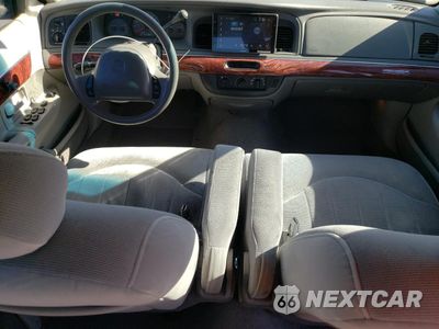 Zdjęcie 8 z 14 samochodu: 2000 MERCURY GRAND MARQUIS GS VIN:2MEFM74W1YX649694 - miniatura