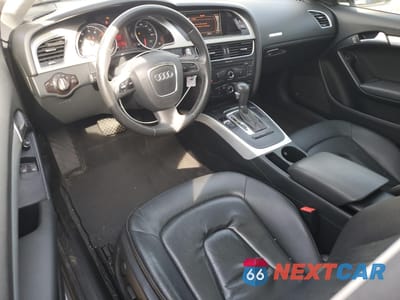 Zdjęcie 8 z 14 samochodu: 2010 AUDI A5 PREMIUM VIN:WAUCFAFR0AA073255 - miniatura