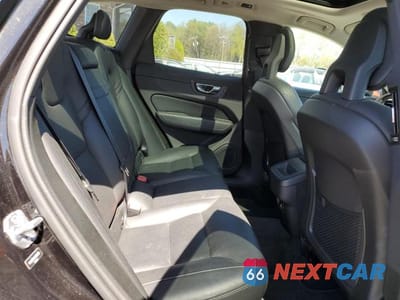 Zdjęcie 11 z 13 samochodu: 2018 VOLVO XC60 T6 MOMENTUM VIN:YV4A22RK9J1034154 - miniatura