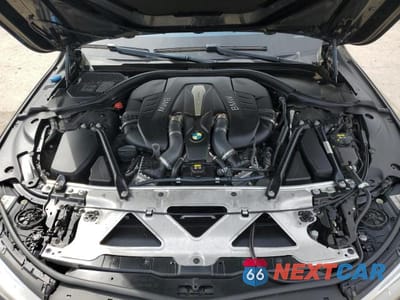 Zdjęcie 11 z 12 samochodu: 2018 BMW 750 XI VIN:WBA7B0C59JG527248 - miniatura