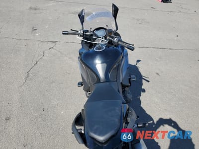 Zdjęcie 6 z 10 samochodu: 2020 KAWASAKI ZX1002 K VIN:JKBZXVK16LA002300 - miniatura