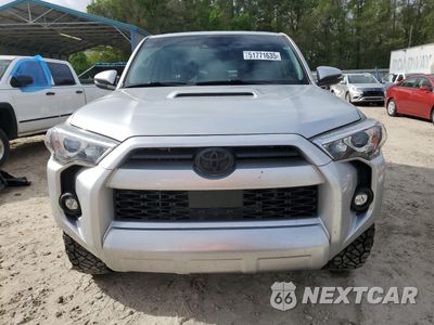 Piąte zdjęcie samochodu w środku: 2021 TOYOTA 4RUNNER SR5 PREMIUM VIN:JTERU5JR7M5871908 - miniatura