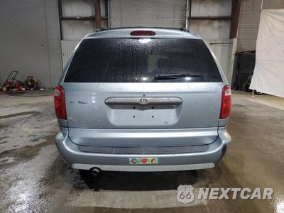 Zdjęcie 6 z 13 samochodu: 2005 CHRYSLER TOWN & COUNTRY LX VIN:2C4GP44R15R355167 - miniatura