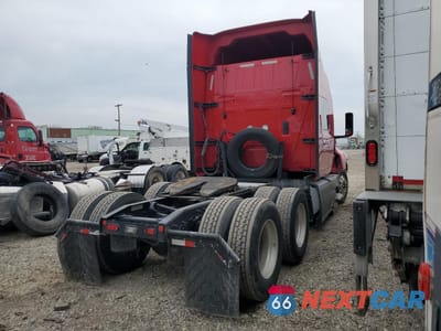 Czwarte zdjęcie samochodu z boku: 2020 INTERNATIONAL LT625 SEMI TRUCK VIN:3HSDZAPR3LN822070 - miniatura