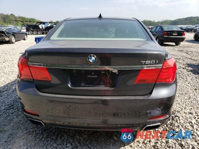 Zdjęcie 6 z 12 samochodu: 2011 BMW 750 XI VIN:WBAKC6C50BC394043 - miniatura