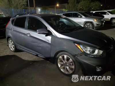 Czwarte zdjęcie samochodu z boku: 2013 HYUNDAI ACCENT GLS VIN:KMHCU5AE6DU118699 - miniatura