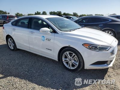 Czwarte zdjęcie samochodu z boku: 2018 FORD FUSION SE HYBRID VIN:3FA6P0LU3JR171563 - miniatura