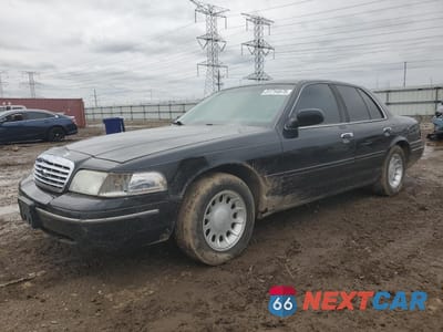 2000 FORD CROWN VICTORIA LX 2FAFP74W8YX158750 - główne zdjęcie licytacji z USA - miniatura
