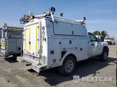 Trzecie zdjęcie samochodu z tyłu: 2012 CHEVROLET SILVERADO K3500 VIN:1GB3KZCG3CF208433 - miniatura