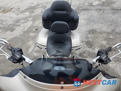Piąte zdjęcie samochodu w środku: 2018 HARLEY-DAVIDSON FLHTK ULTRA LIMITED VIN:1HD1KED16JB627790 - miniatura